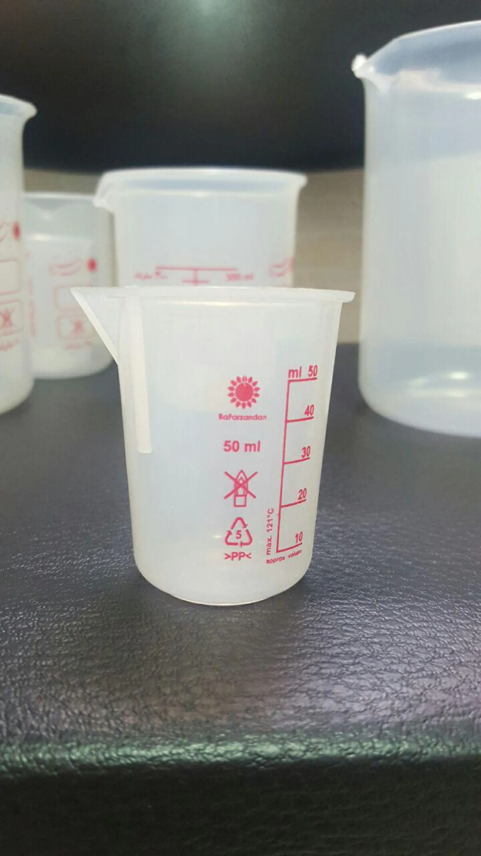 بشر پلاستیکی 50 سی سی کالا زیست